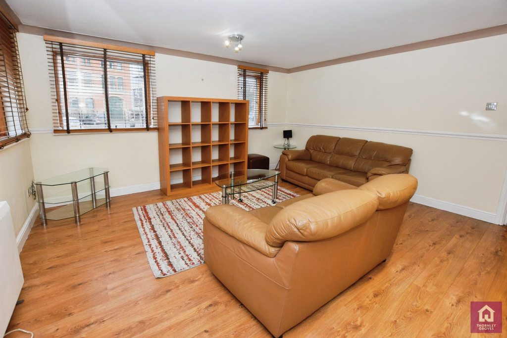 Property photo 2 of 18 Picture No. 27