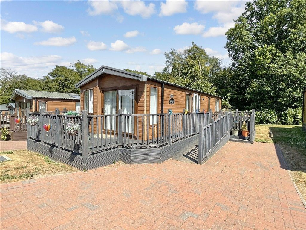 Property photo 1 of 9 Front
