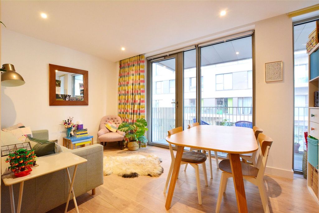 Property photo 3 of 11 Picture No. 05