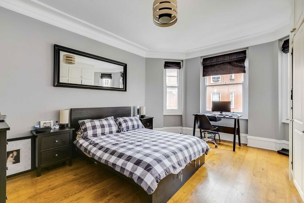 Property photo 3 of 5