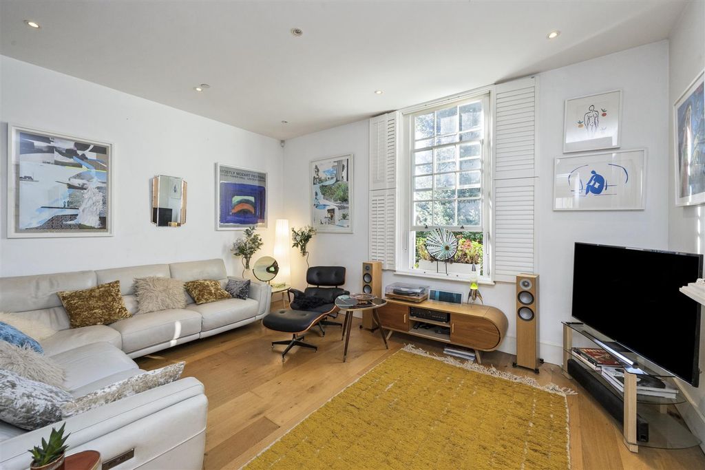 Property photo 3 of 24 Reception Room