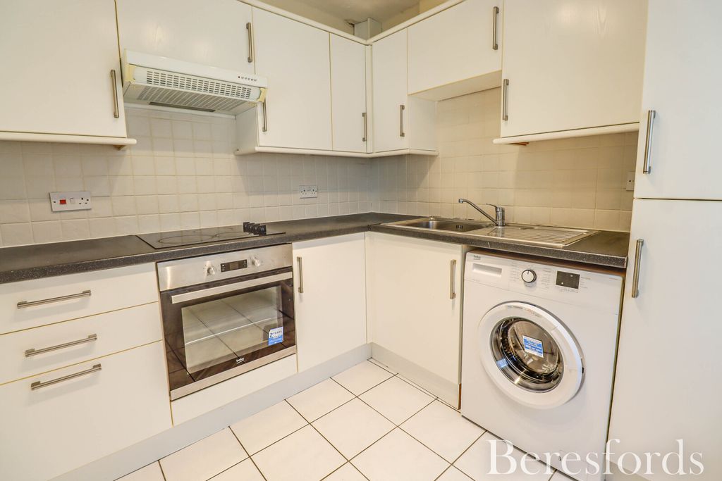 Property photo 2 of 11 Picture No. 10