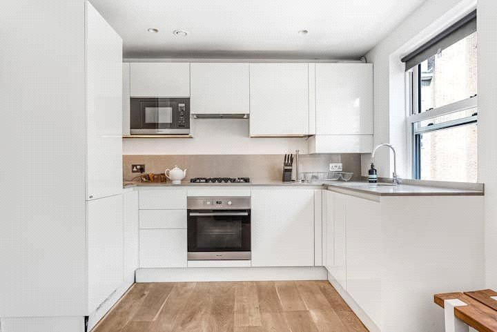 Property photo 3 of 6 Kitchen