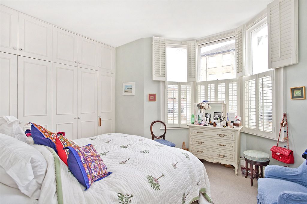 Property photo 3 of 6 Picture No. 04