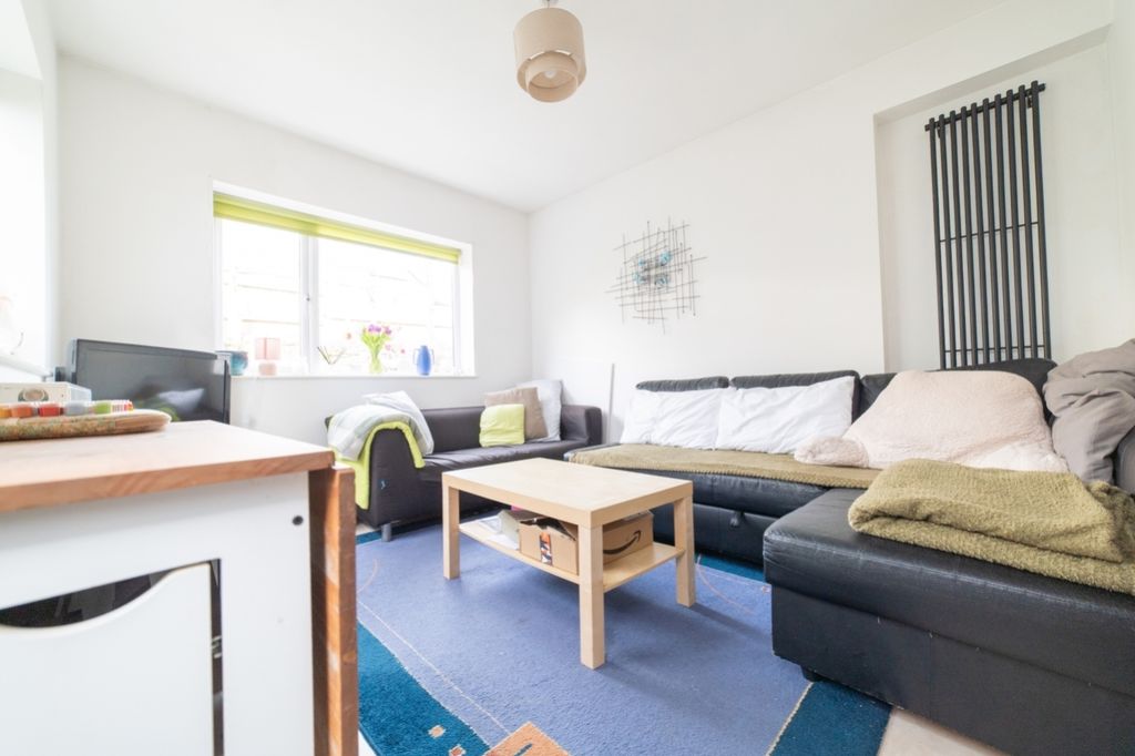 Property photo 2 of 10 Lrg_Lrg_Call 02920 454555 To Secure Your Viewing_3