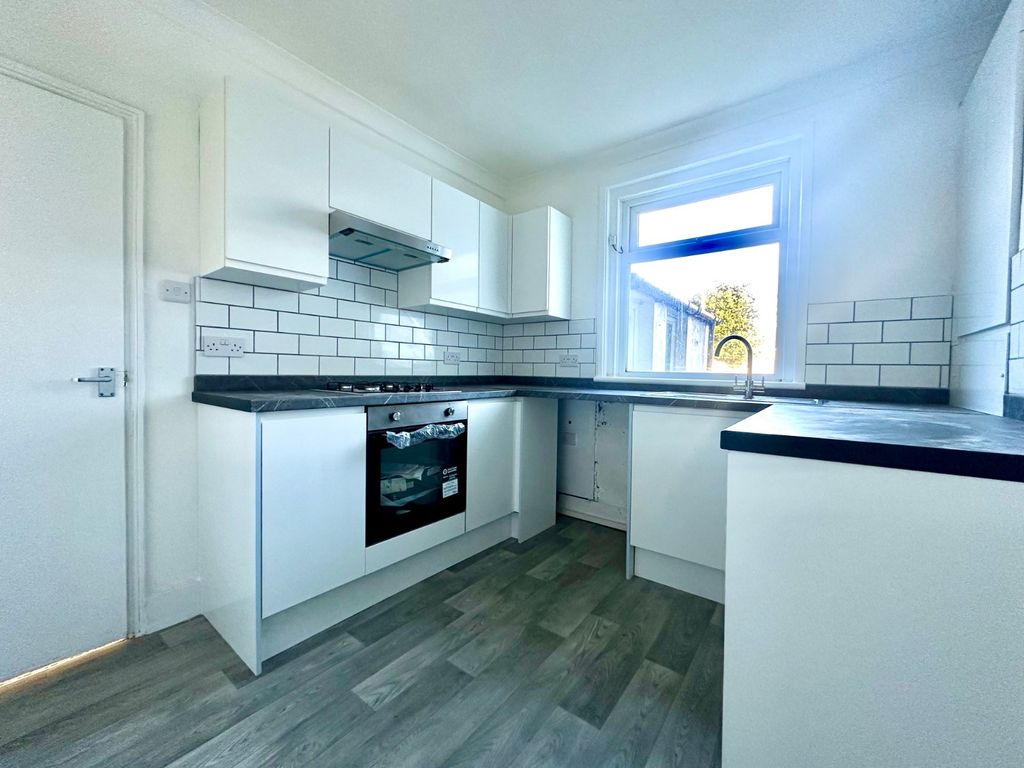 Property photo 2 of 7 Picture 2