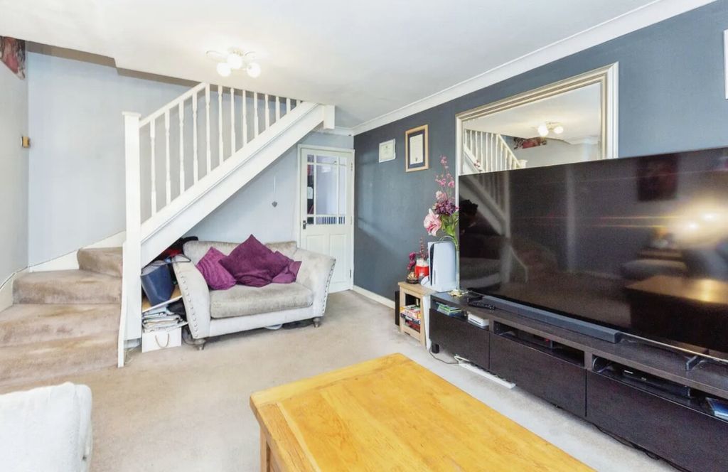 Property photo 3 of 15