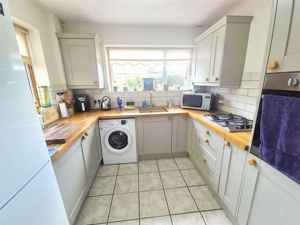 Property photo 2 of 14 Picture No. 31