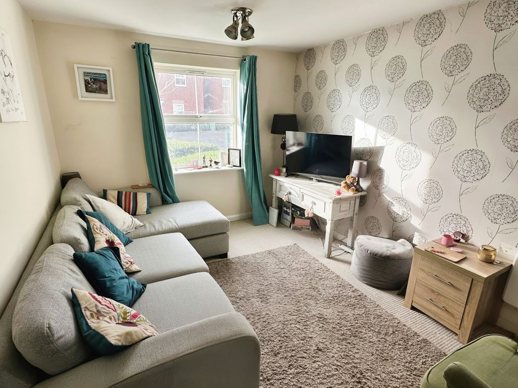 Property photo 3 of 7