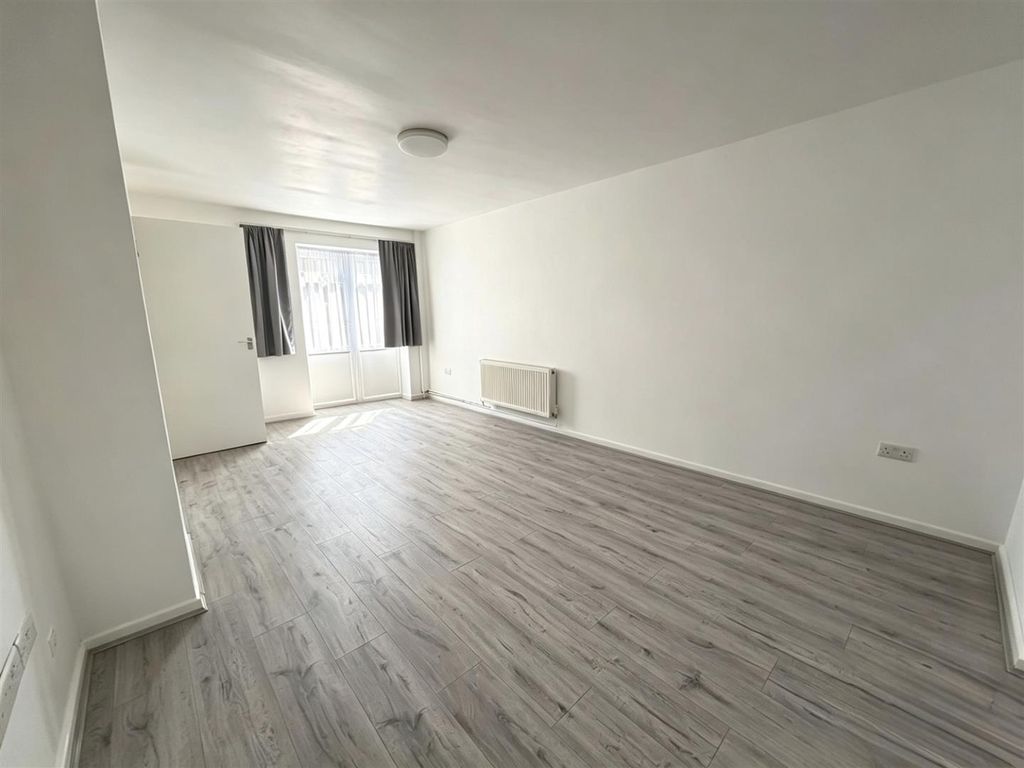 Property photo 1 of 7 7D98618B-4673-49C4-992E-0D212Cfafa33.Jpg