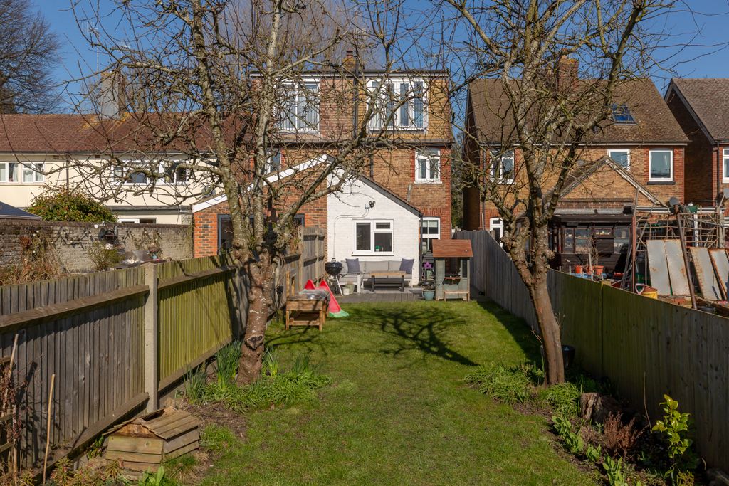 Property photo 1 of 12 Picture No. 14