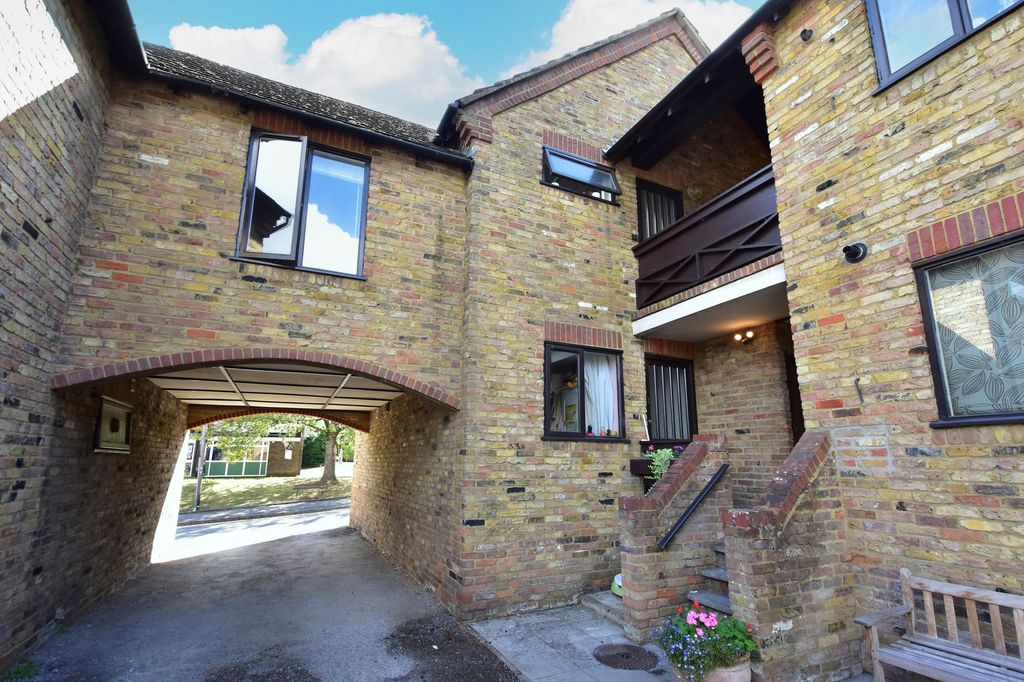 Property photo 2 of 16