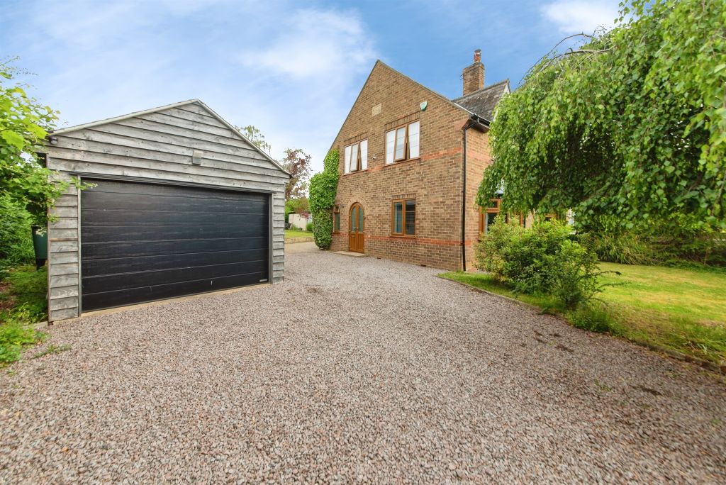 Property photo 1 of 27