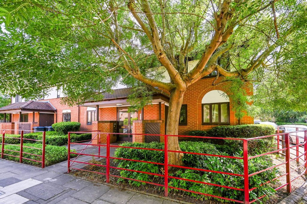 Property photo 2 of 16