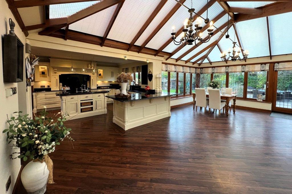 Property photo 3 of 25 Photo 26