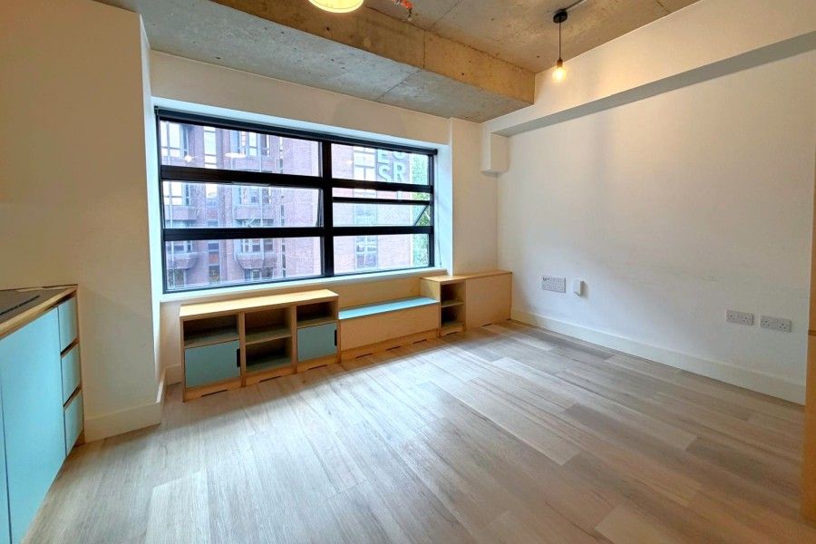 Property photo 3 of 6