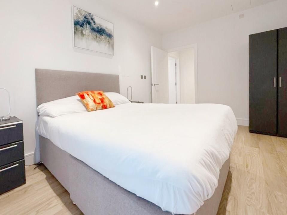 Property photo 3 of 6 26072Ca769ee6d97156Fb75725F6254E_??.Jpg