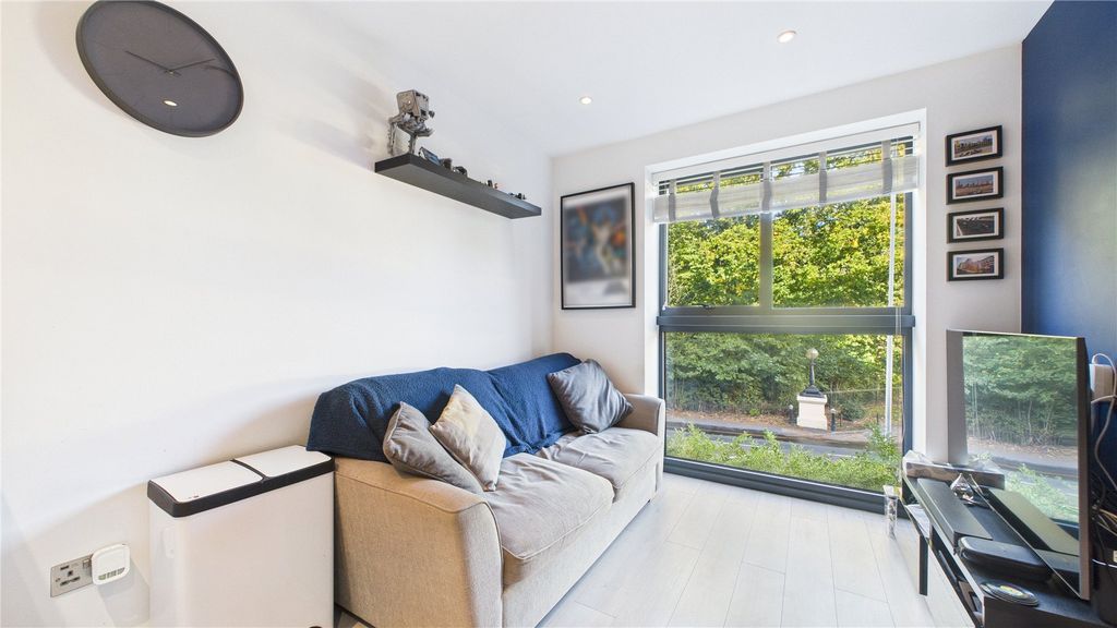 Property photo 2 of 14 Picture 2