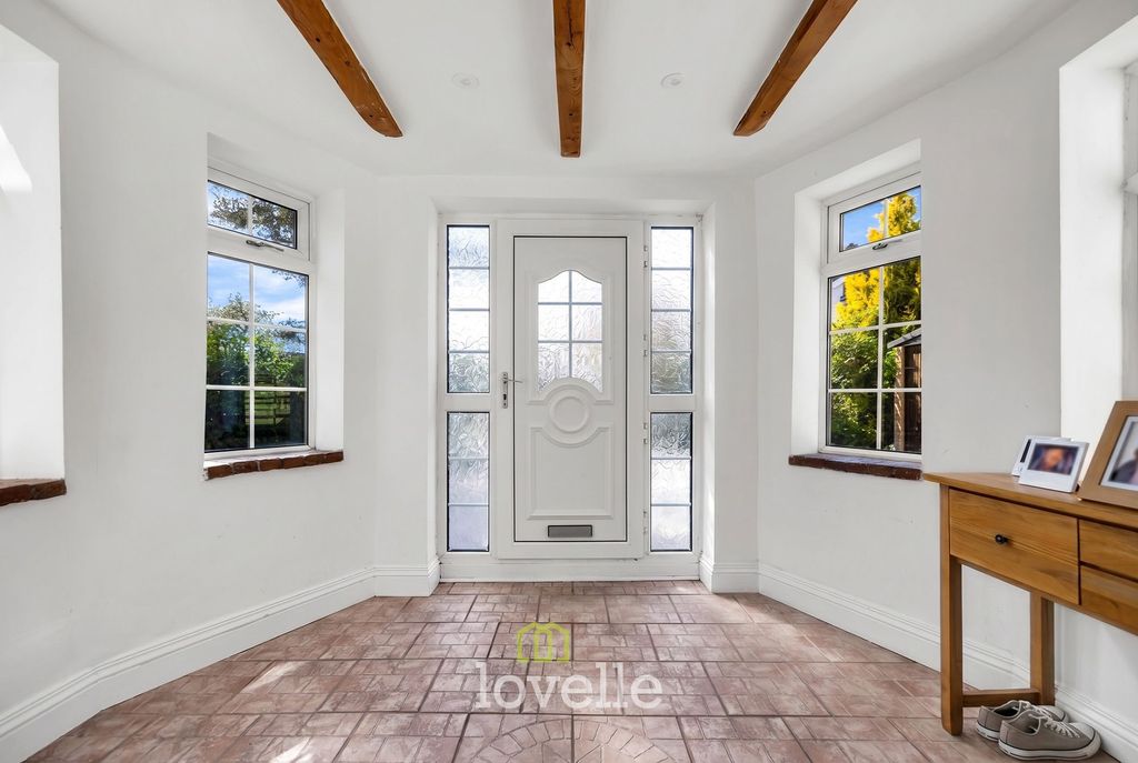 Property photo 3 of 47
