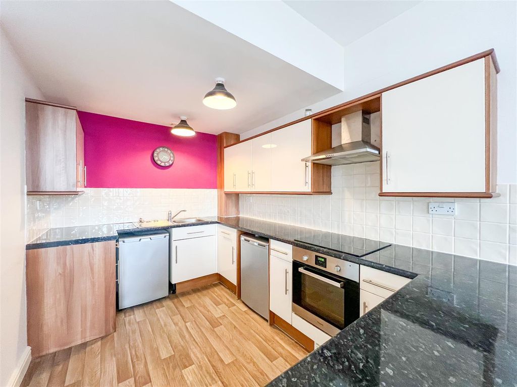 Property photo 3 of 17 Living / Dining /Kitchen