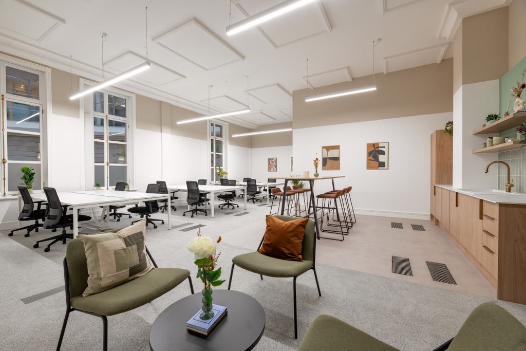 Property photo 2 of 5