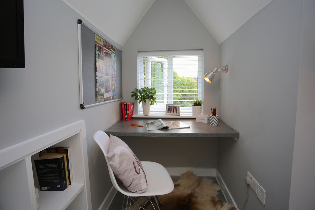 Property photo 2 of 17 3355921