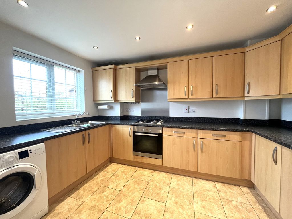 Property photo 2 of 10 Picture No. 08