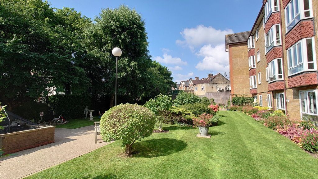 Property photo 2 of 3