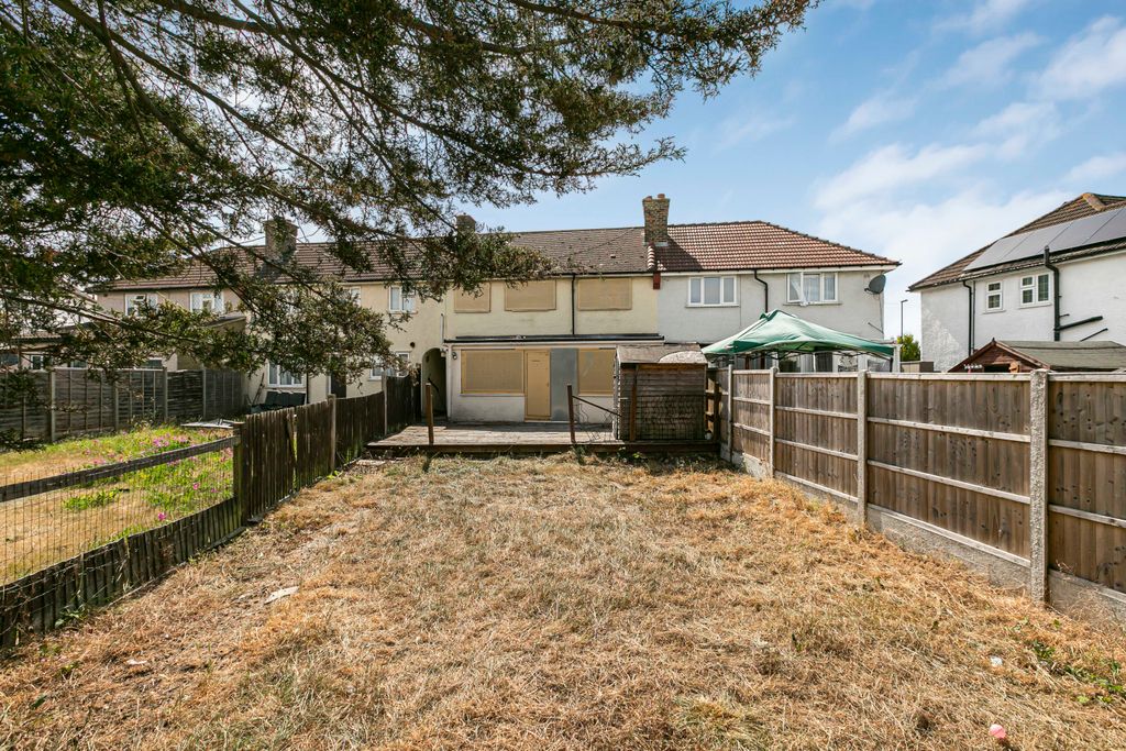 Property photo 3 of 20 6_57421