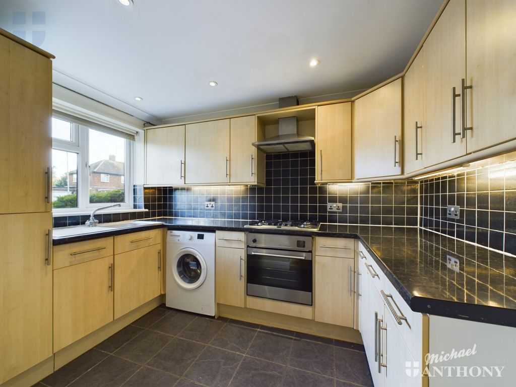 Property photo 2 of 9 Cam02538G0-Pr0284-Still005