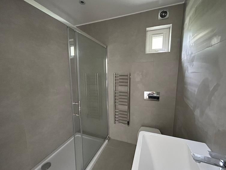 Property photo 2 of 6 4