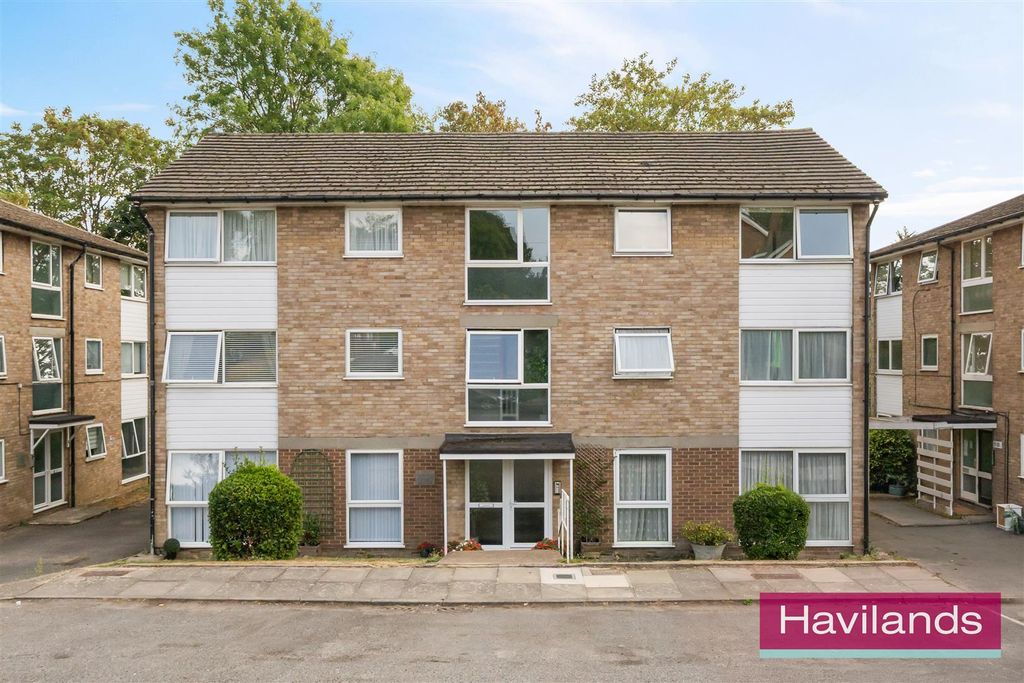 Property photo 1 of 12 Gallus Close-12.Jpg