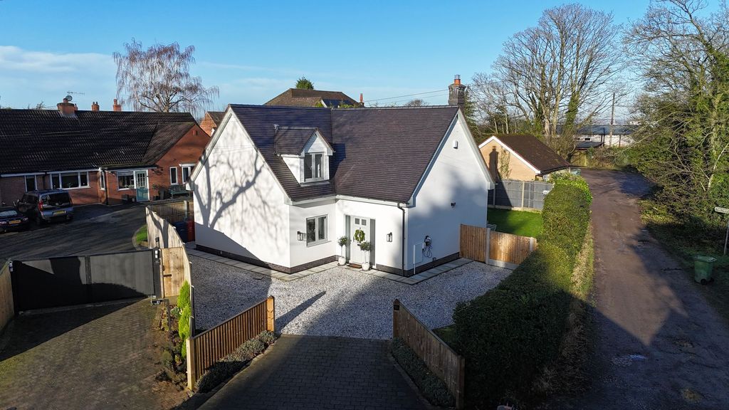 Property photo 1 of 31