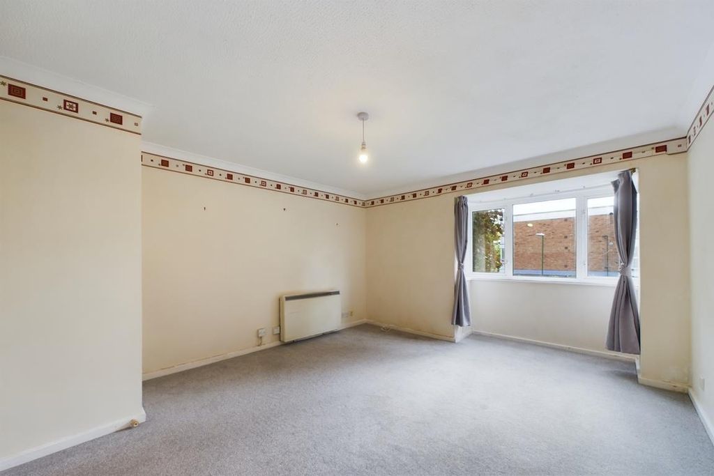 Property photo 3 of 11 Cam01894G0-Pr0099-Still008.Jpg