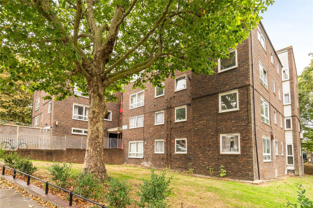 Property photo 1 of 9 Picture No. 06