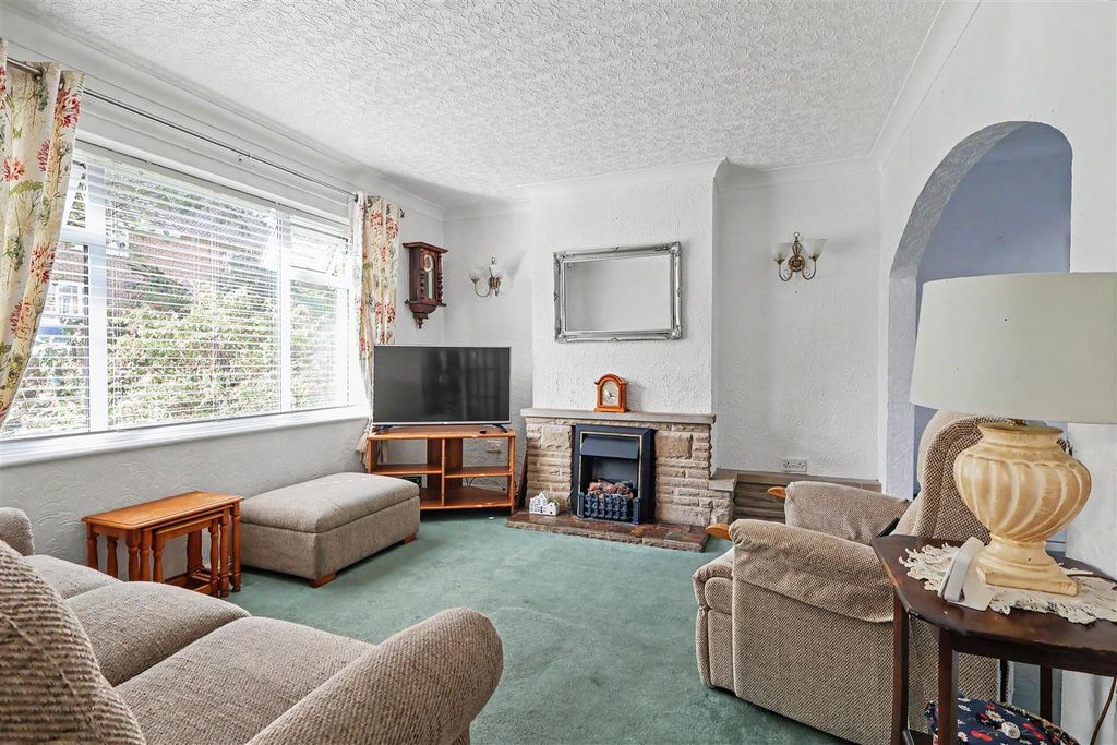 Property photo 3 of 15 Img_4950.Jpg