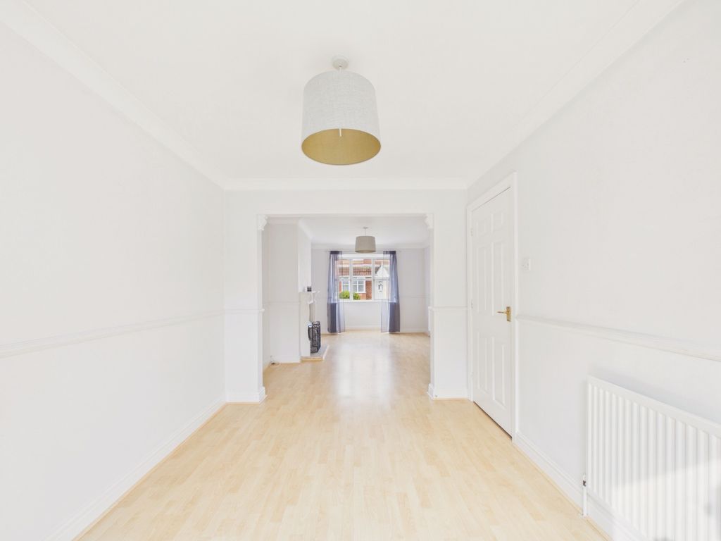 Property photo 3 of 18 4681357