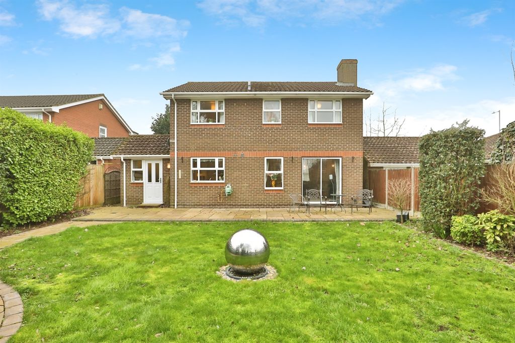 Property photo 3 of 20