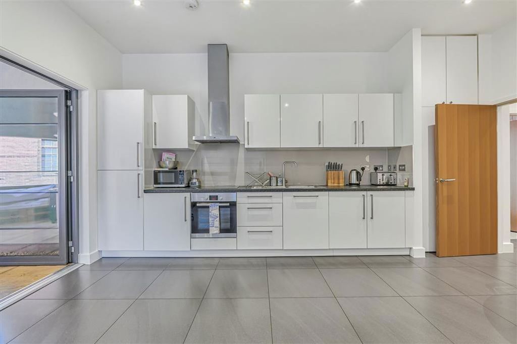 Property photo 3 of 9