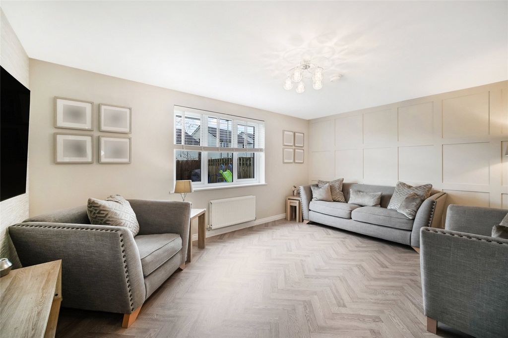 Property photo 2 of 18 Picture No. 03