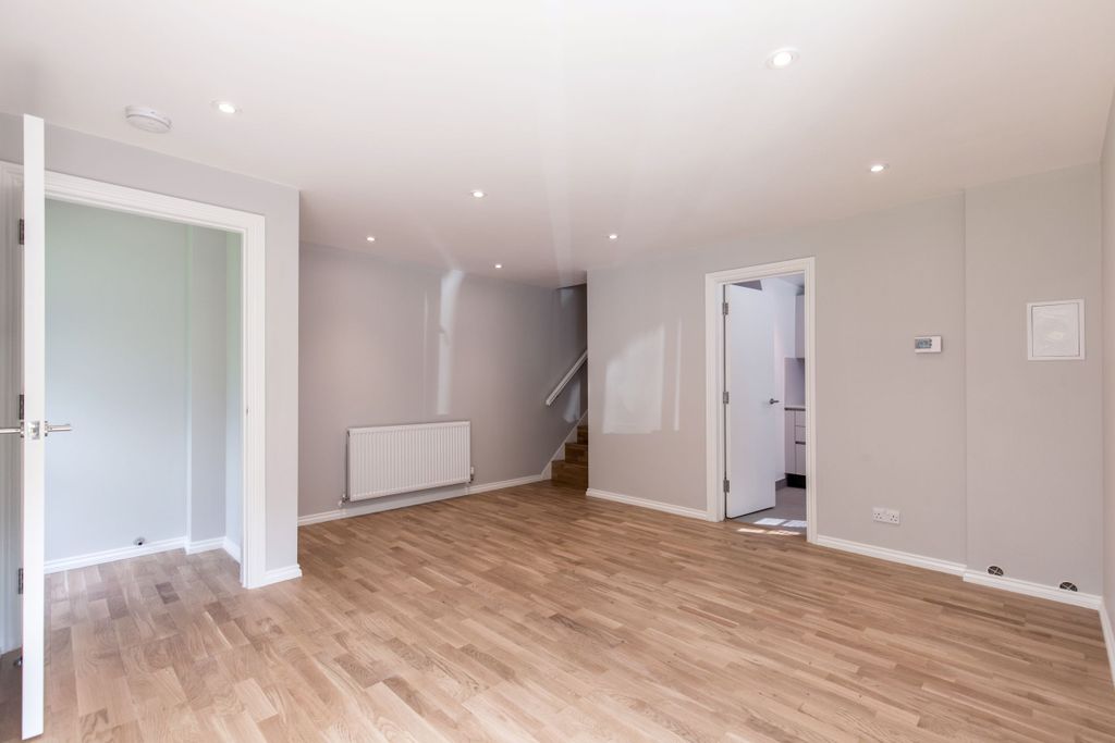 Property photo 2 of 11 Living_Room