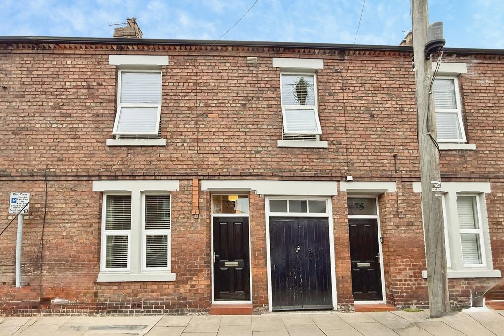 Property photo 1 of 12 External