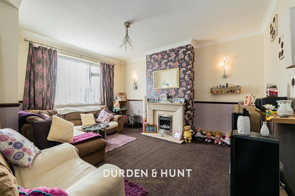 Property photo 2 of 32 Hamilton-24.Jpg