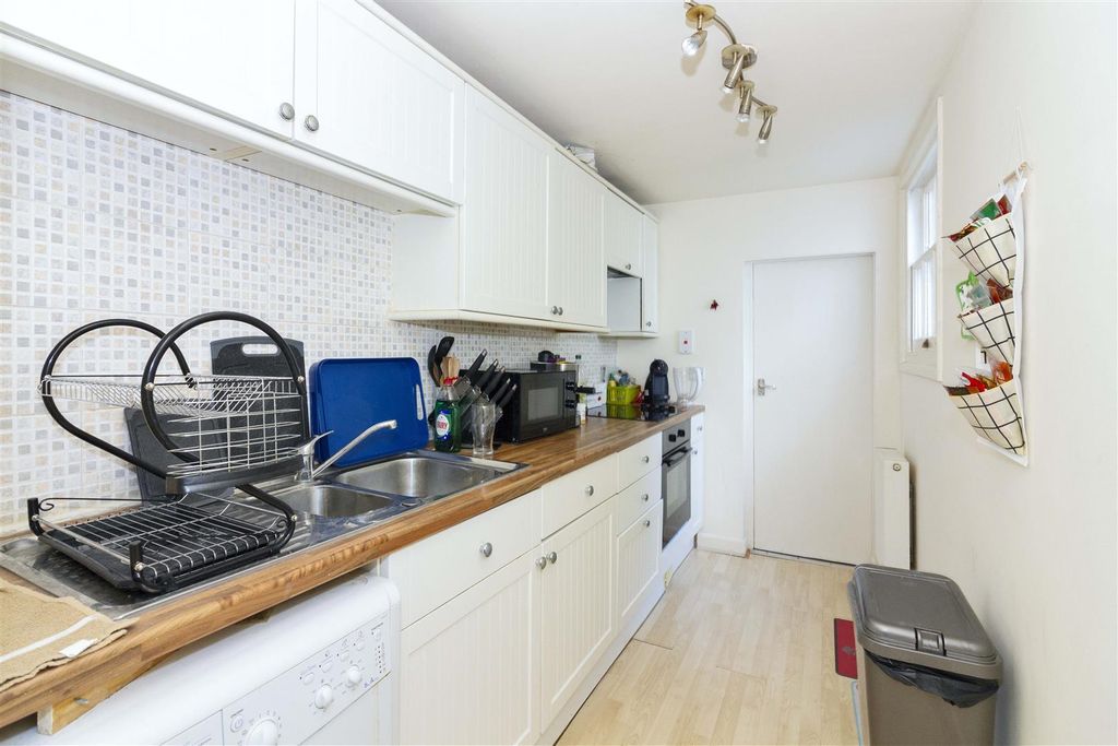 Property photo 2 of 8 Img_5991.Jpg