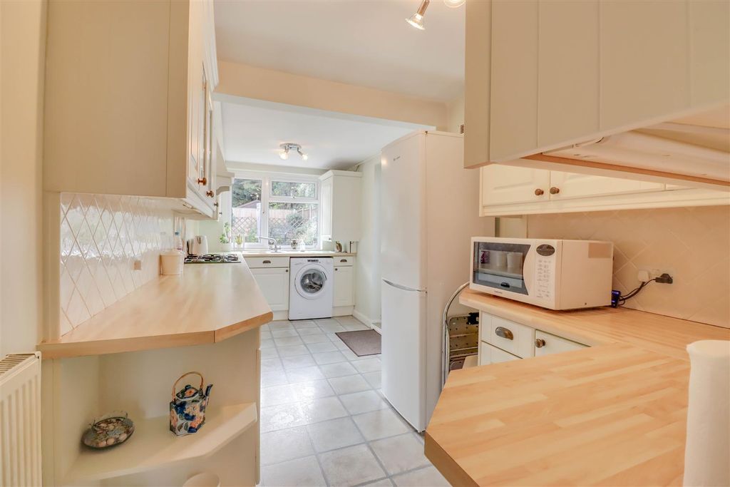 Property photo 2 of 14 34 Elizabeth Drive.Jpg