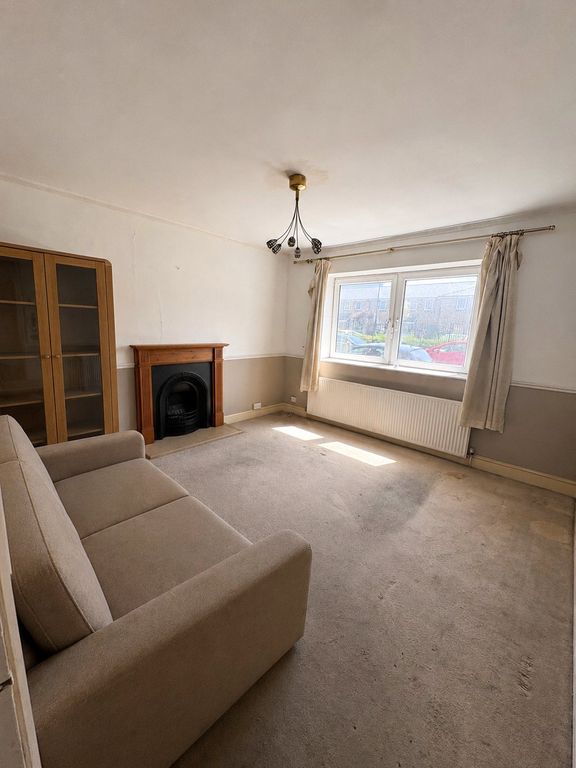 Property photo 2 of 6 Picture No. 01