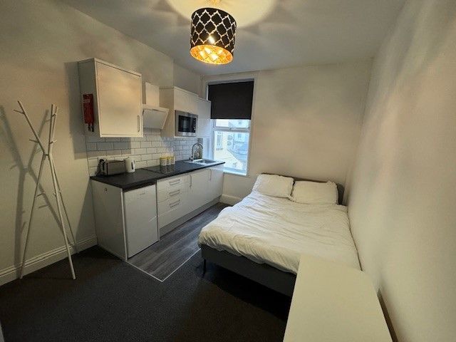 Property photo 1 of 2