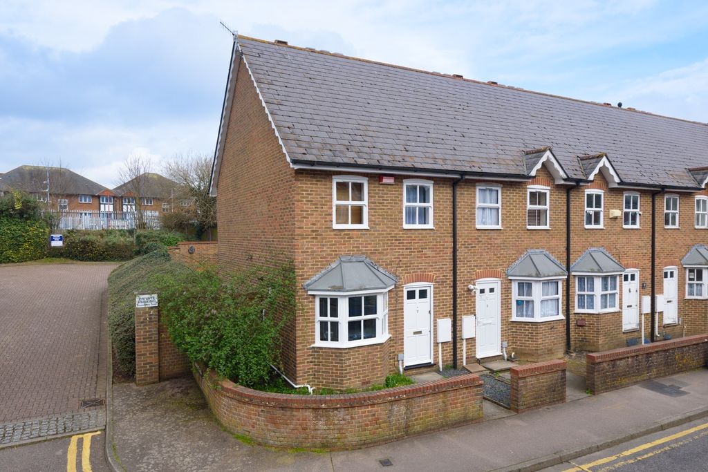 Property photo 1 of 11 3998890