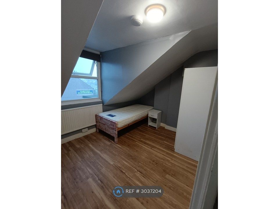 Property photo 1 of 3
