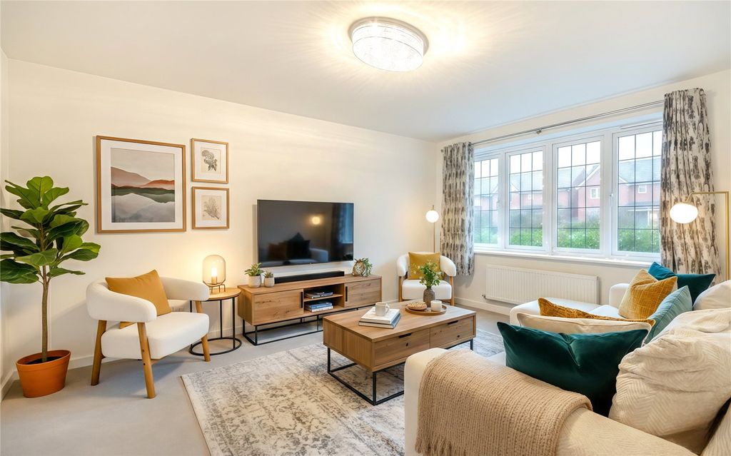 Property photo 2 of 17 Sitting Room